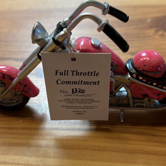 Breast cancer Motorcycle figurines - Picture 2 of 4
